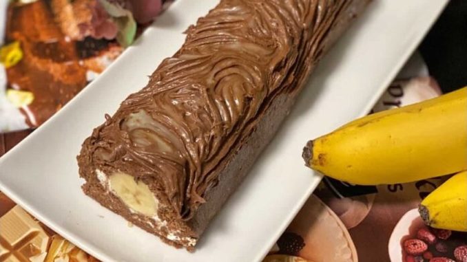 banánovo-nutellová_roláda1-696x392