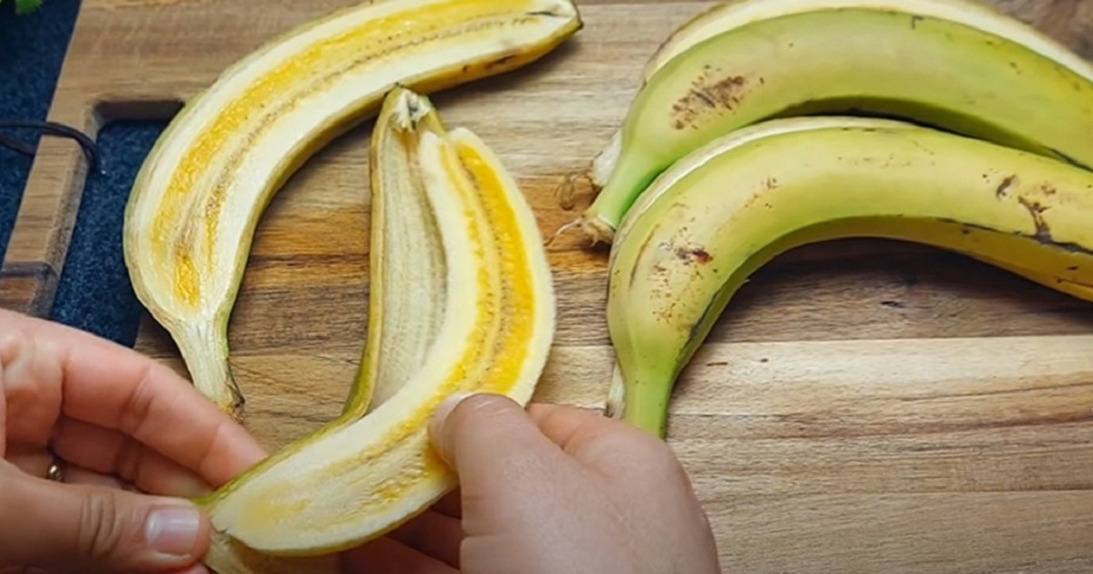loupání banánů