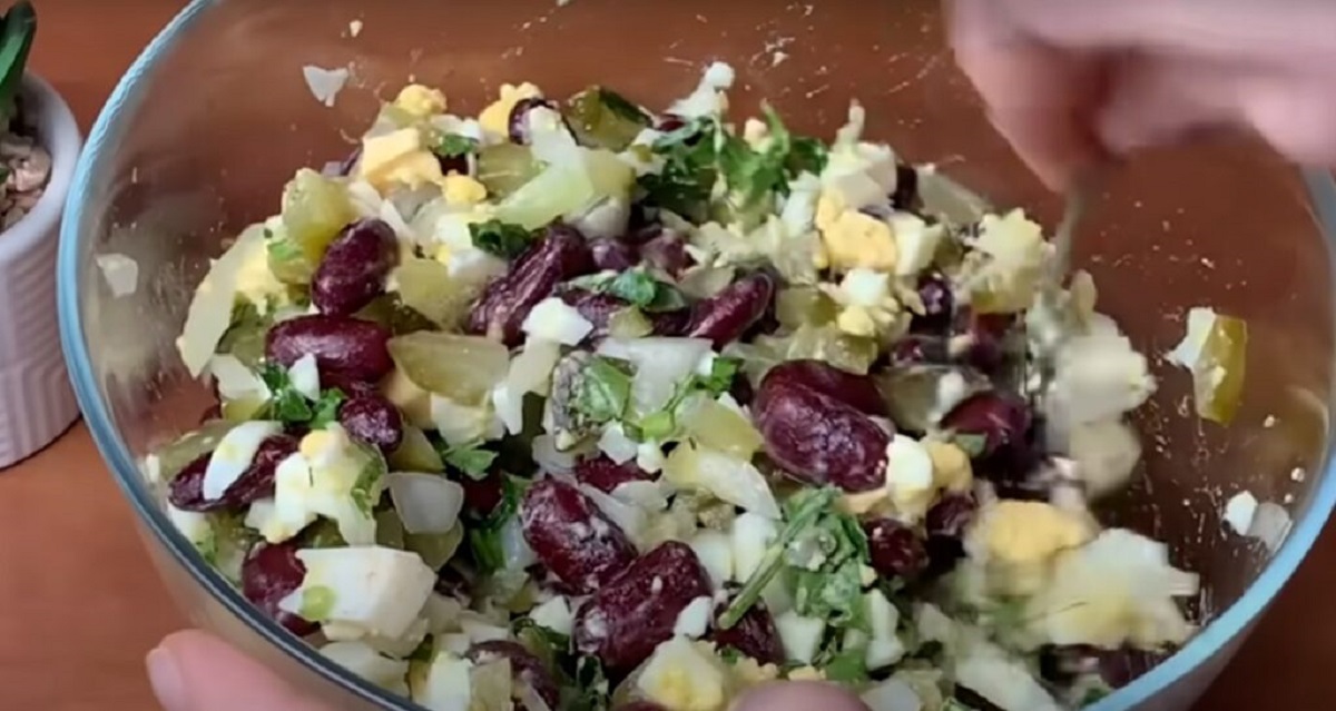 ingredience v levném salátu