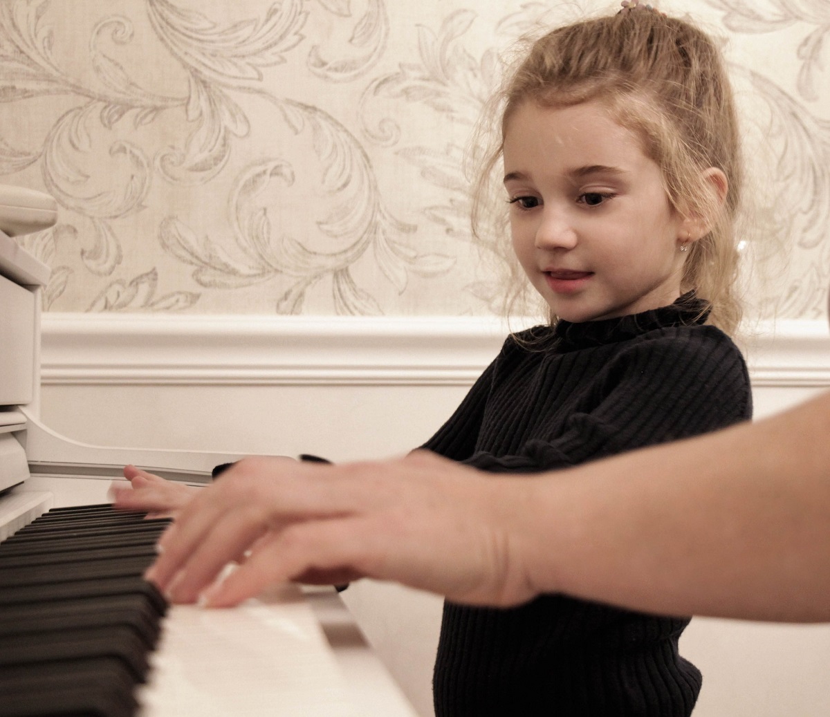 klavir-holcicka-piano - Světkreativity
