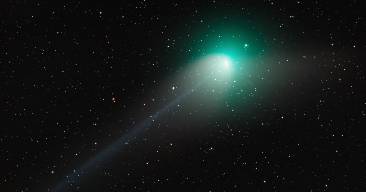 kometa-obloha