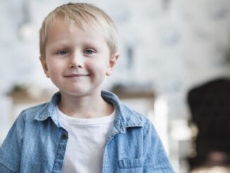 Tříleté batole zachránilo prababičku malý chlapec