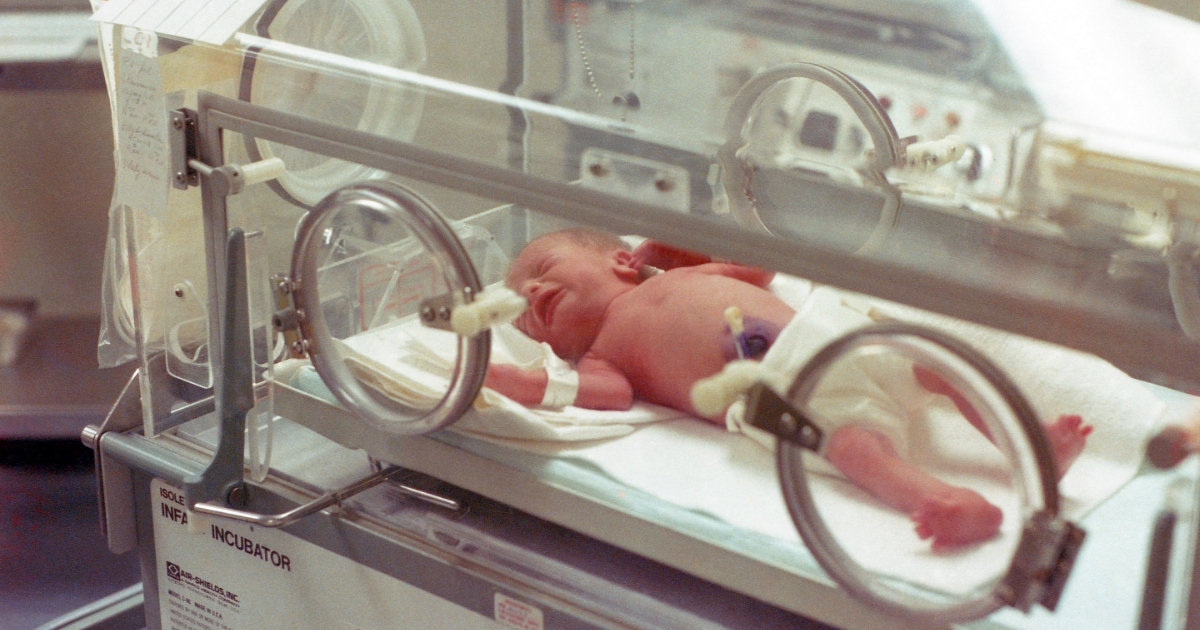 novorozene-inkubator