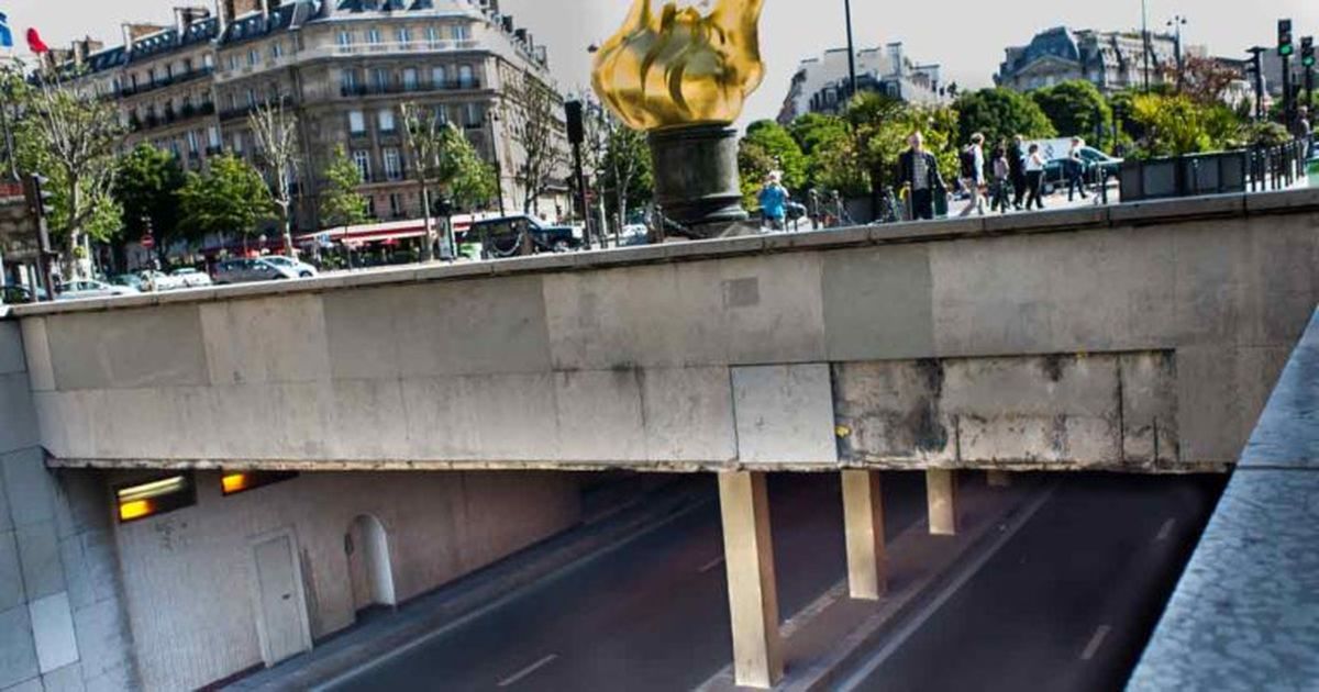 pariz-nehoda-most