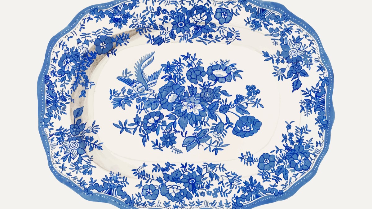 porcelánový talíř