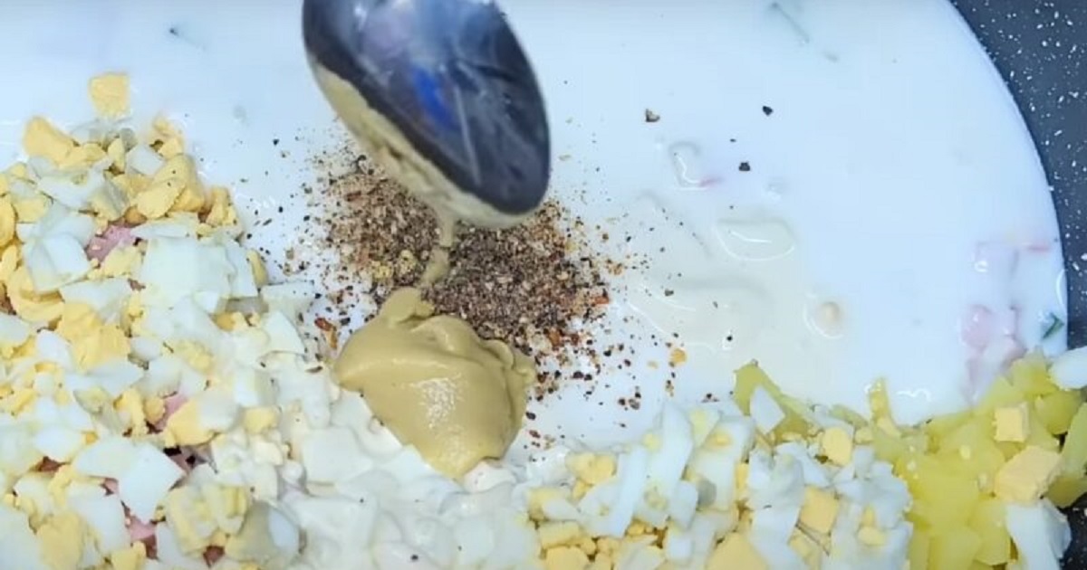 vajíčko hořčice lžička
