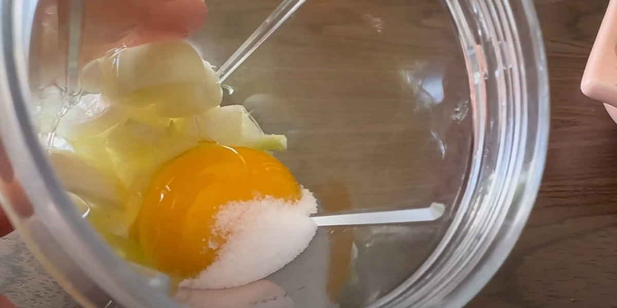 eggs in a blender