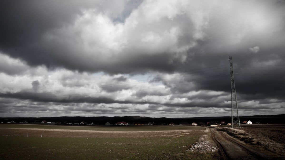 zatazeno-vesnice zatažené počasí