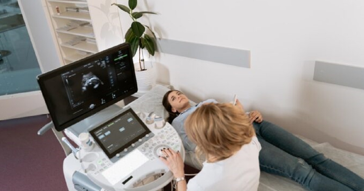 ultrazvuk doktorka žena